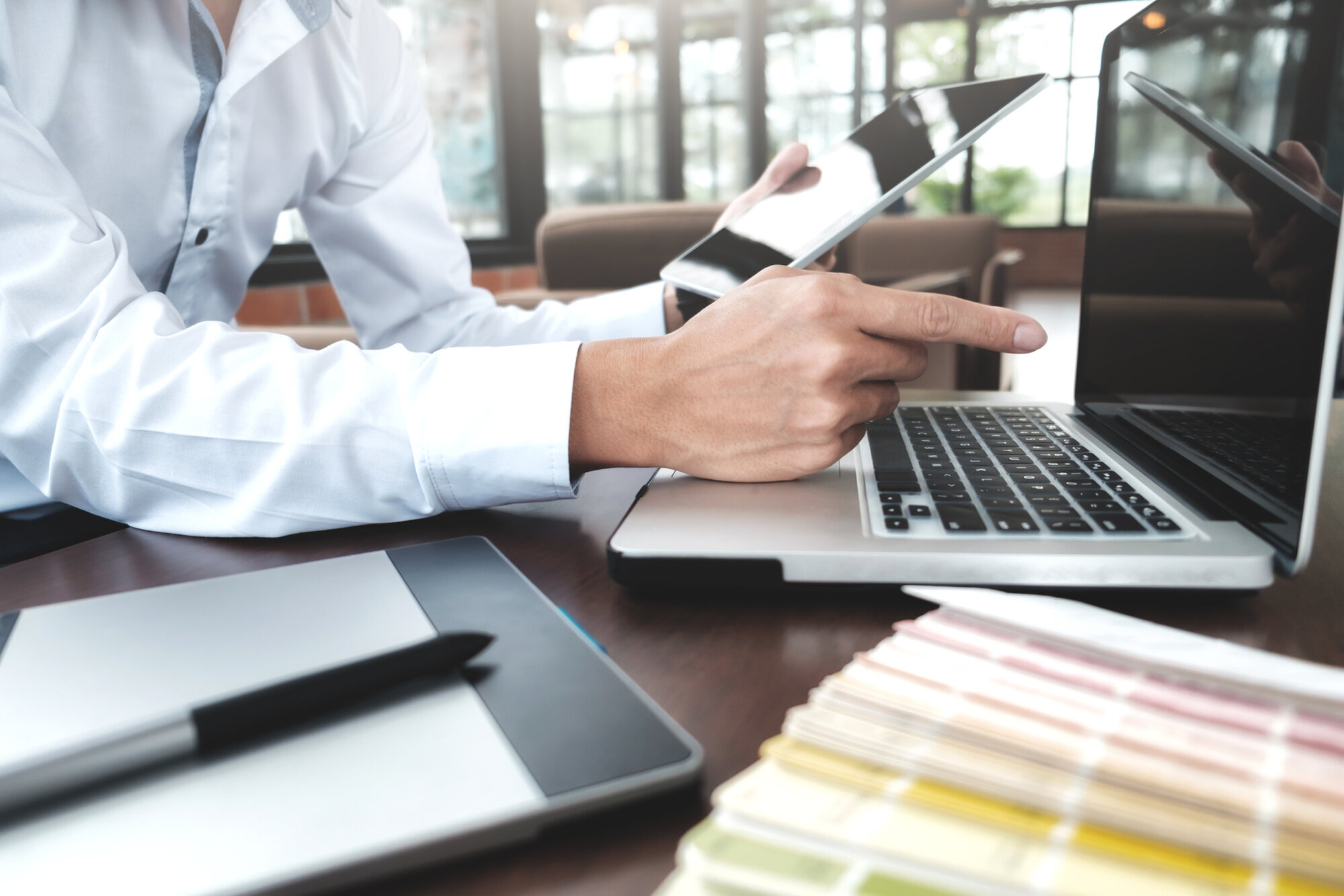 Servizi per Aziende e Privati Gestione IT e web/blog:<br />Hosting dedicato, Database su MySQL, sicurezza informatica, sviluppo siti e e-commerce.<br />e tanto altro..